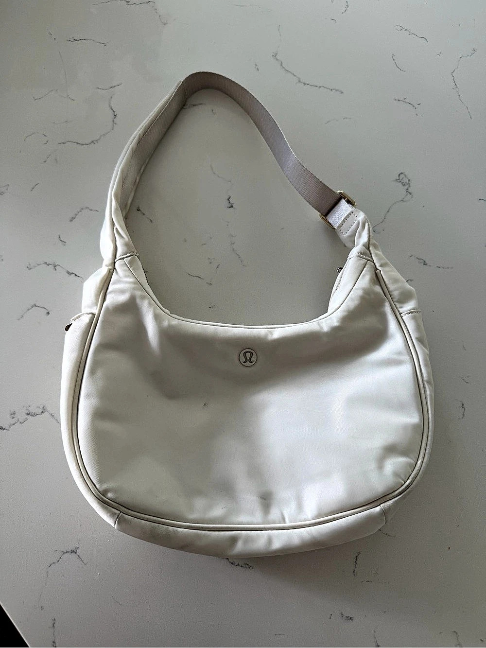 Lululemon City Essentials Shoulder Bag (4L) N.w.i